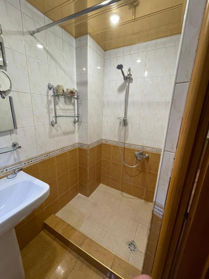 Apartment In City Center Yerevan Bagian luar foto